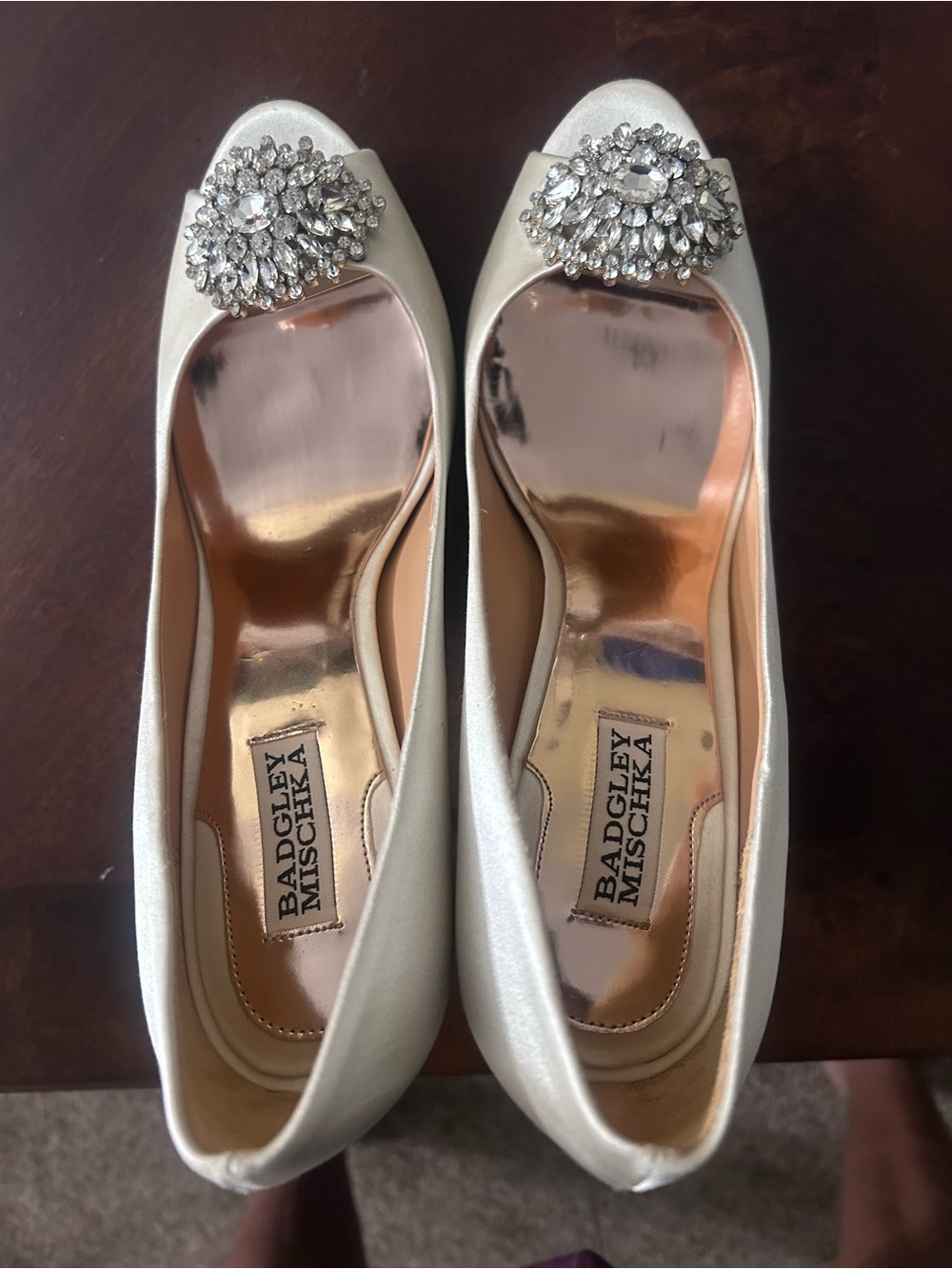 Badgley Mischka Ivory Satin Jeweled Peep-Toe Pumps size 10